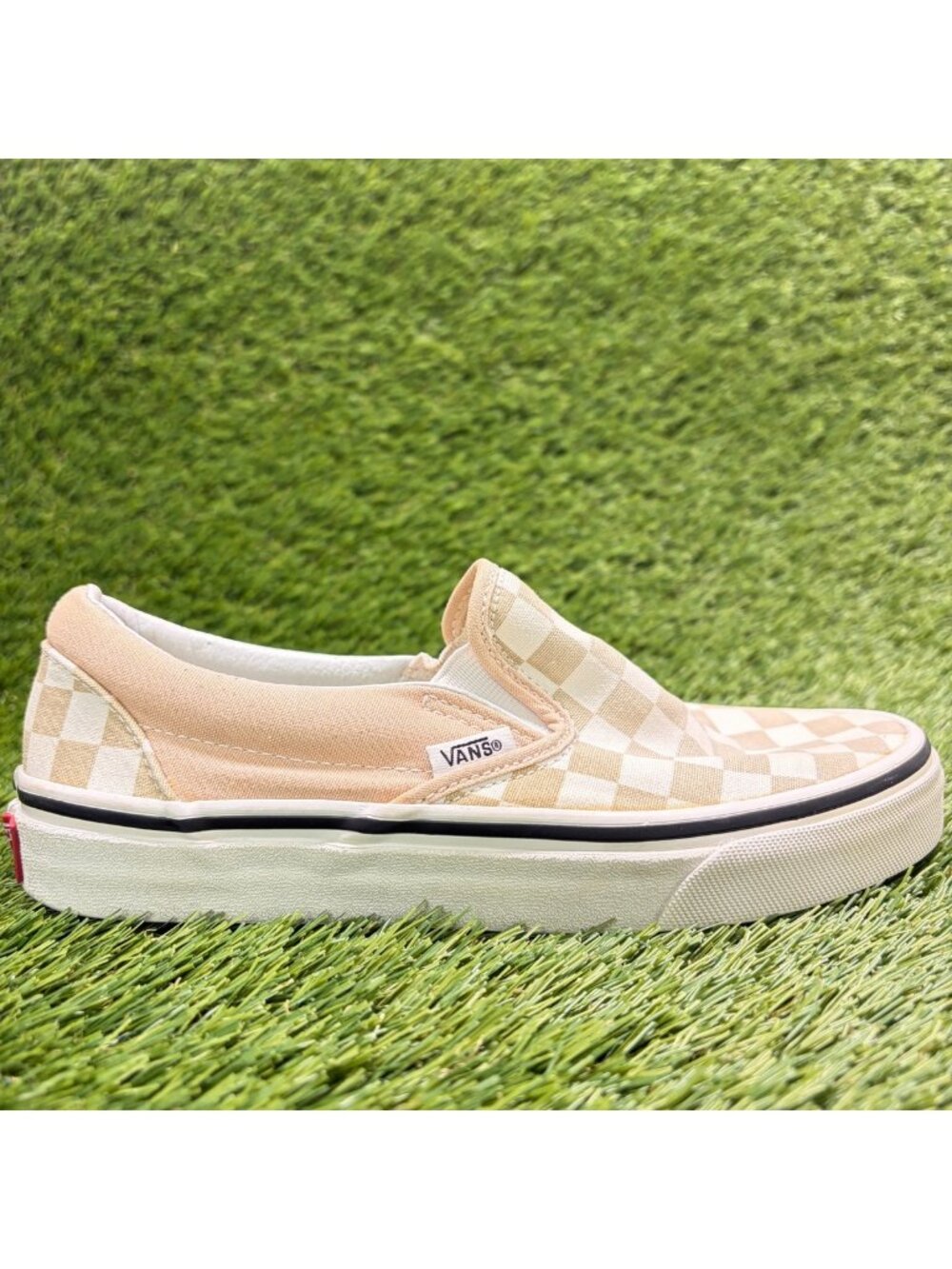 Vans Classic Slip-On Womens Size 5.5 Peach White Athletic Skate Shoes Sneakers